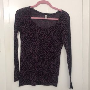 The Tee Shop leopard print shirt size S